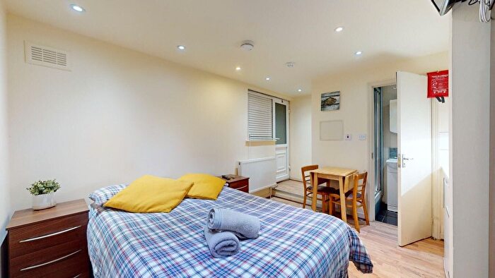 Studio To Rent In Ashmore Road, London, W9