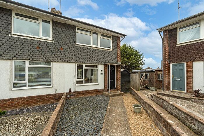 3 Bedroom End Of Terrace House For Sale In Cedar Avenue, Worthing, West Sussex, BN13