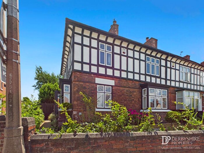 3 Bedroom Character Property For Sale In Heage Road, Ripley, DE5