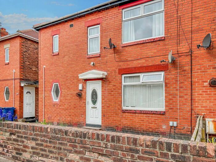 2 Bedroom Flat To Rent In Eastbourne Avenue, Walker, Newcastle Upon Tyne, Tyne And Wear, NE6