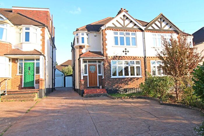 3 Bedroom Semi Detached House For Sale In Goodhart Way, West Wickham, BR4