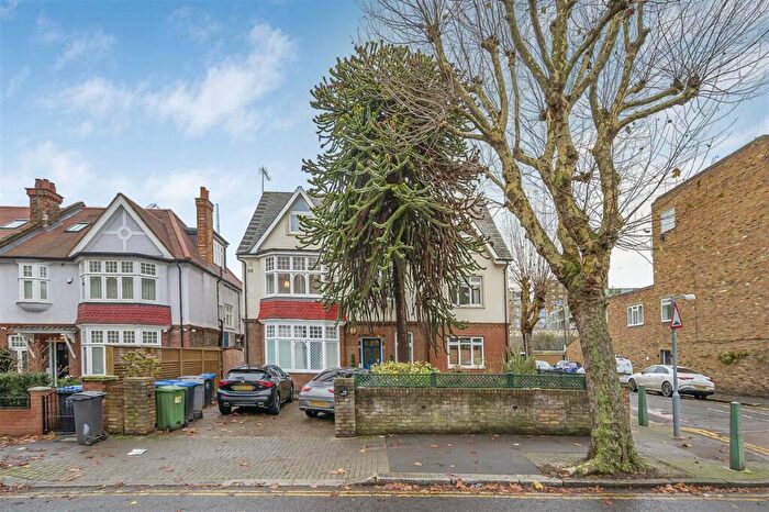 1 Bedroom Flat For Sale In Brondesbury Road, NW6