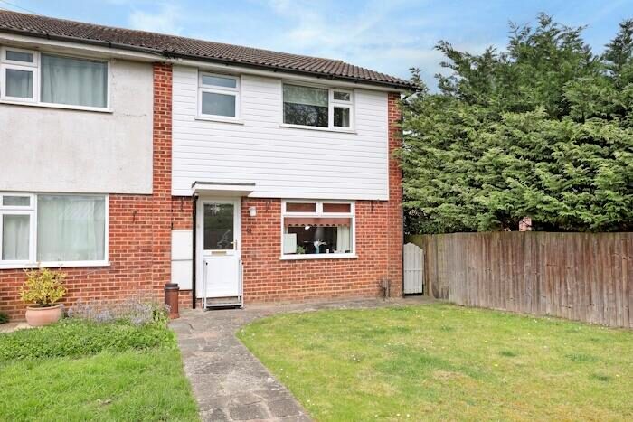 3 Bedroom End Of Terrace House For Sale In Fyfield Road, Ongar, CM5