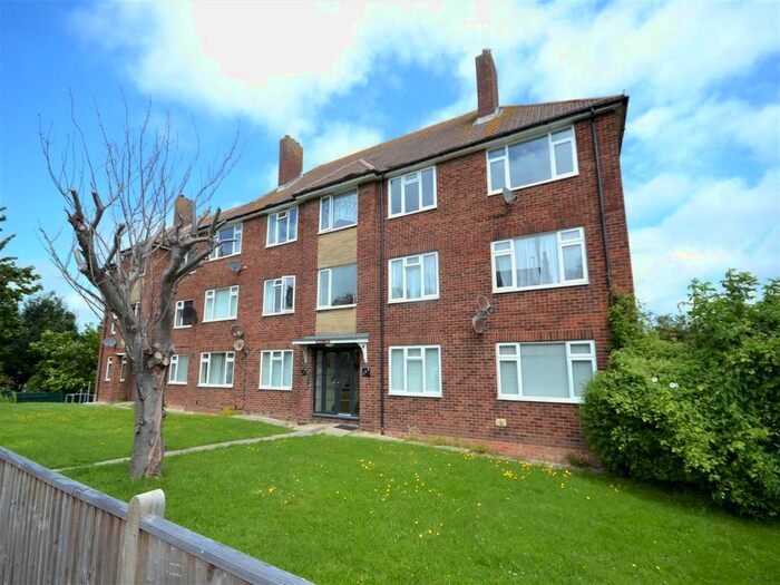 2 Bedroom Flat To Rent In Prideaux Road, Eastbourne, BN21