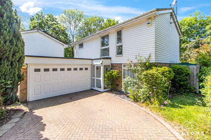 4 Bedroom Detached House To Rent In Farthing Drive, Letchworth Garden City, Hertfordshire, SG6