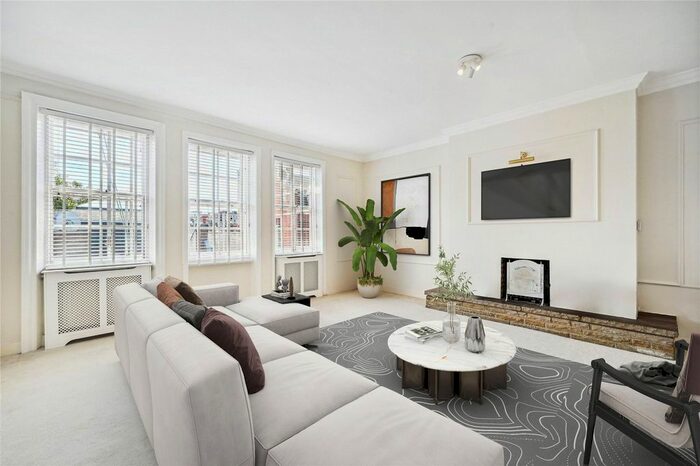 4 Bedroom Flat To Rent In Green Street, Mayfair, W1K