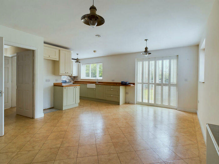 4 Bedroom Detached House For Sale In Riseway, Long Riston, Hull, HU11