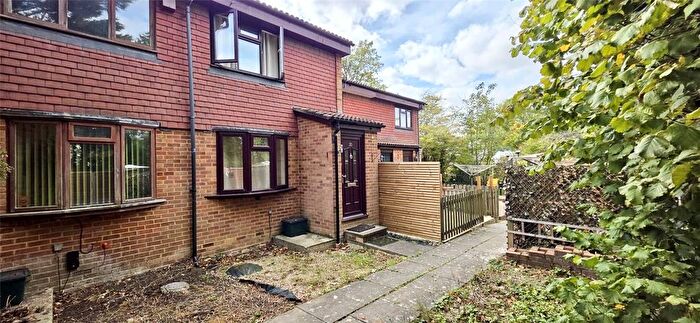 1 Bedroom Terraced House For Sale In Conifer Gardens, Sutton, SM1