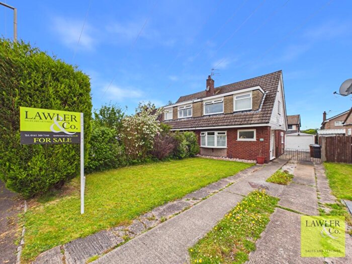 3 Bedroom Semi-Detached House For Sale In Newlyn Close, Hazel Grove, SK7