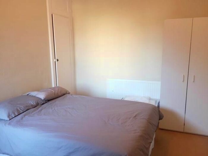 1 Bedroom Flat To Rent In Langthorne Street, London, SW6