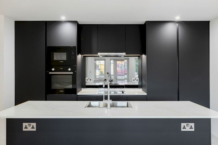 2 Bedroom Flat To Rent In Fairmont House Hartley Old Road, Purley CR8