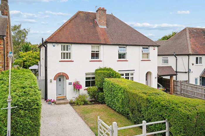 3 Bedroom Semi-Detached House For Sale In Eleanor Road, Chalfont St Peter, Gerrards Cross, SL9