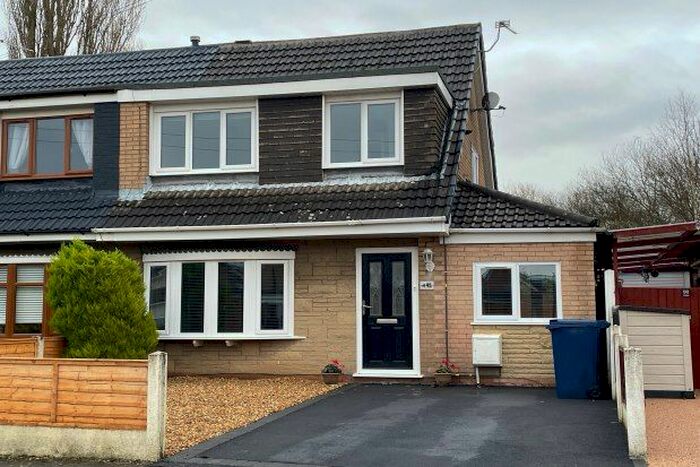 3 Bedroom Property To Rent In Redwood Avenue, Leyland, PR25