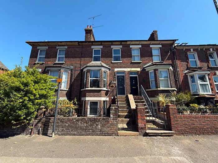3 Bedroom Terraced House For Sale In High Street North, Dunstable, LU6