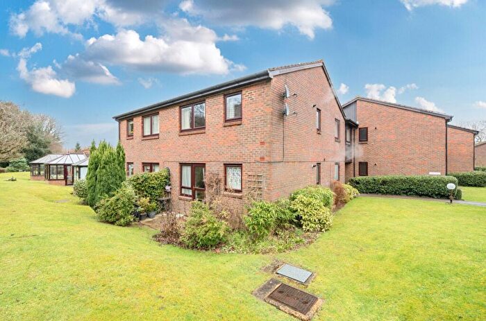 1 Bedroom Retirement Property For Sale In Abbey Close, Elmbridge Village, Cranleigh, GU6