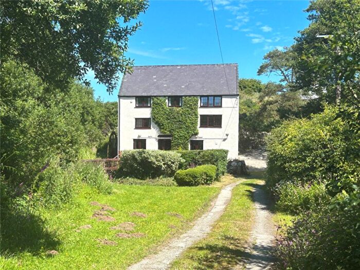 5 Bedroom Detached House For Sale In Bodffordd, Llangefni, Isle Of Anglesey, LL77