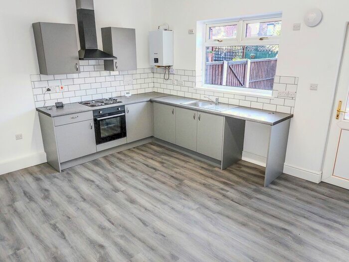3 Bedroom Terraced House To Rent In Lord Street, Rotherham, S65
