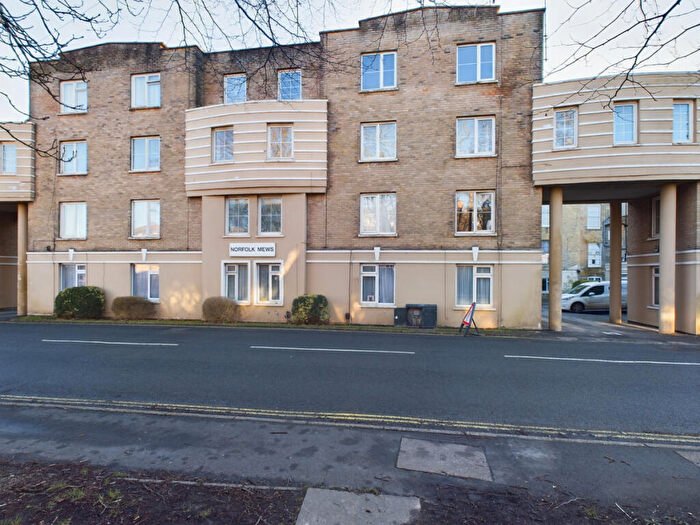 1 Bedroom Apartment To Rent In Sea Front, Hayling Island, PO11