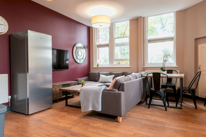 7 Bedroom Block Of Apartments To Rent In Flat S Bishop Blackall School, Exeter, EX4