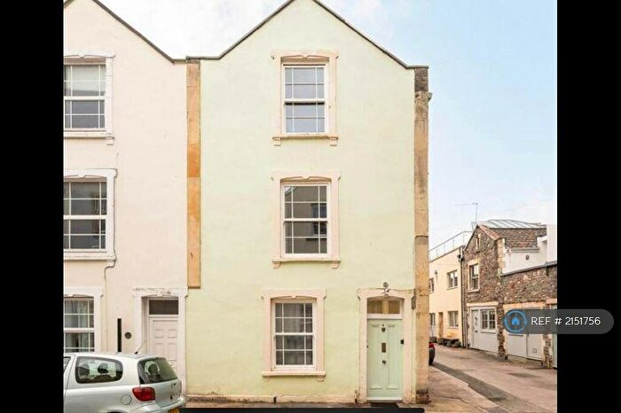 4 Bedroom End Of Terrace House To Rent In Thorndale, Bristol, BS8