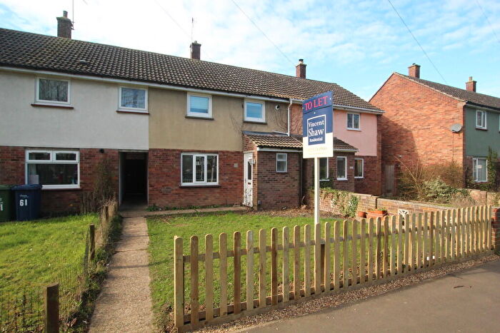 3 Bedroom Terraced House To Rent In Hawkins Road, CB4