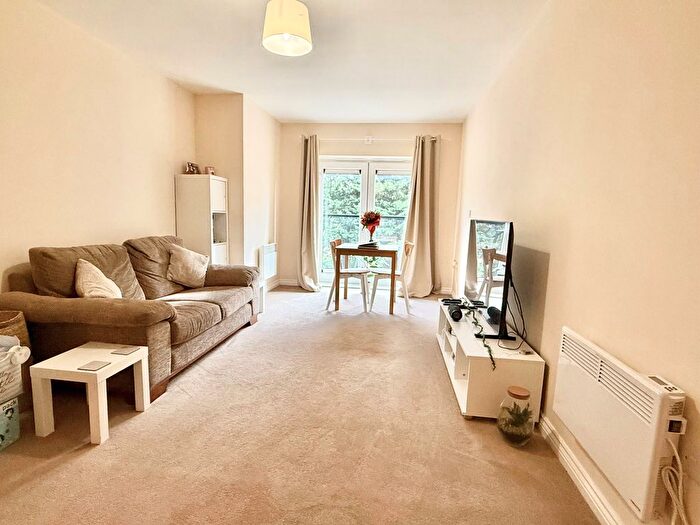 1 Bedroom Flat To Rent In Marbled White Court, St. Neots, PE19