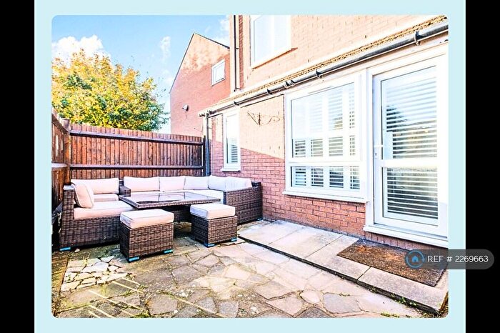 2 Bedroom Maisonette To Rent In Pasley Close, London, SE17