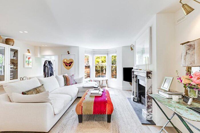 4 Bedroom End Of Terrace House For Sale In South Hill Park Gardens, London, NW3