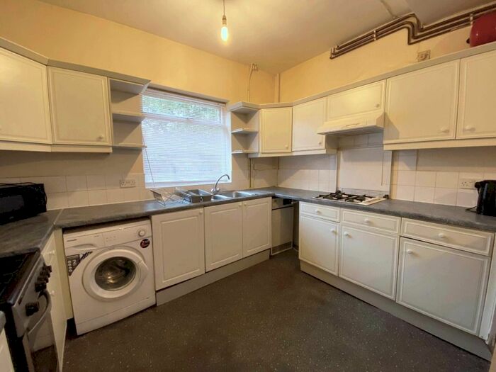 4 Bedroom Terraced House To Rent In Hobart Street, Clarendon Park, Leicester, LE2
