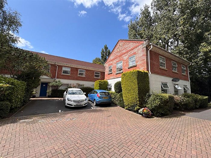 2 Bedroom Flat For Sale In Abington Drive, Banks, PR9
