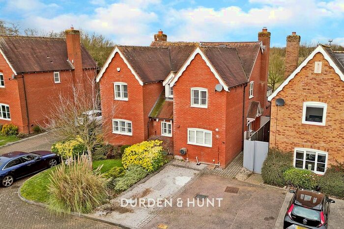 4 Bedroom Semi-Detached House For Sale In Forest Drive, Fyfield, Ongar, CM5