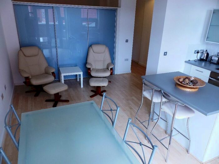 1 Bedroom Apartment To Rent In Platinum Apartments, Jewellery Quarter, B18