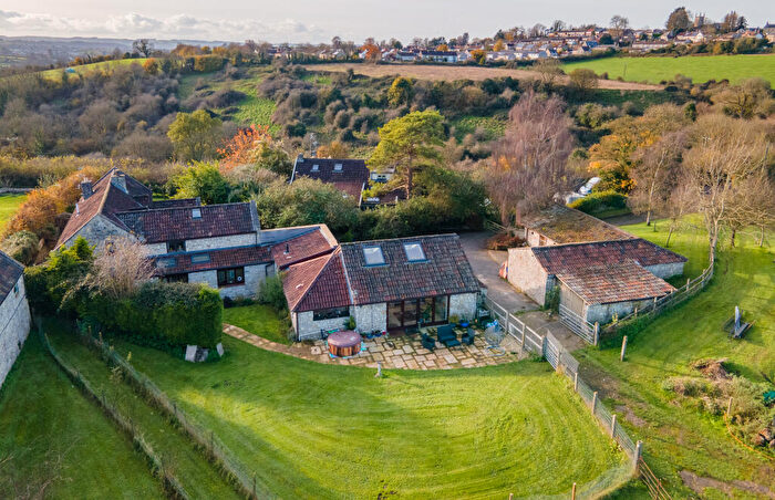 5 Bedroom Detached House For Sale In Radford Hill, Timsbury, BA2