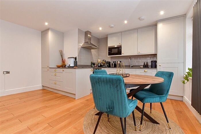 2 Bedroom Flat For Sale In Welcomes Road, Kenley, Surrey, CR8