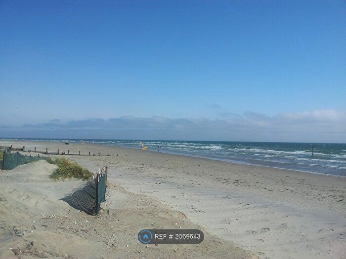 4 Bedroom Detached House To Rent In Meadow Lane, Chichester, PO20