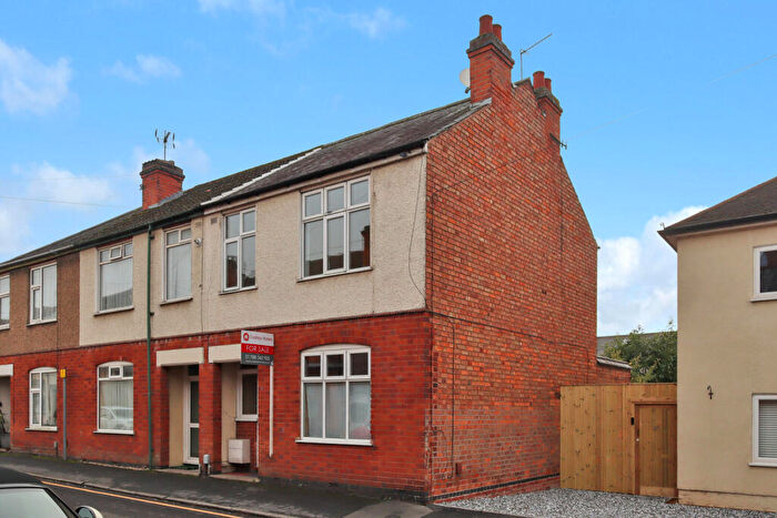 3 Bedroom End Of Terrace House For Sale In Bennett Street, Rugby, CV21