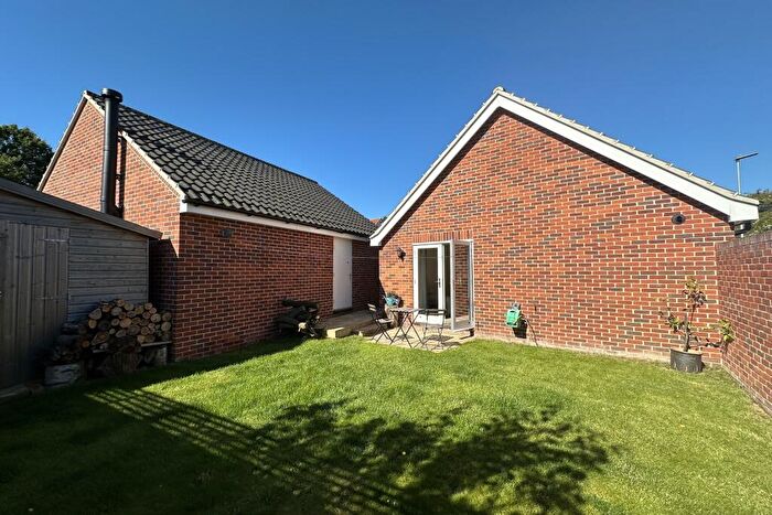 2 Bedroom Detached Bungalow For Sale In Braithwaite Road, Long Melford, CO10