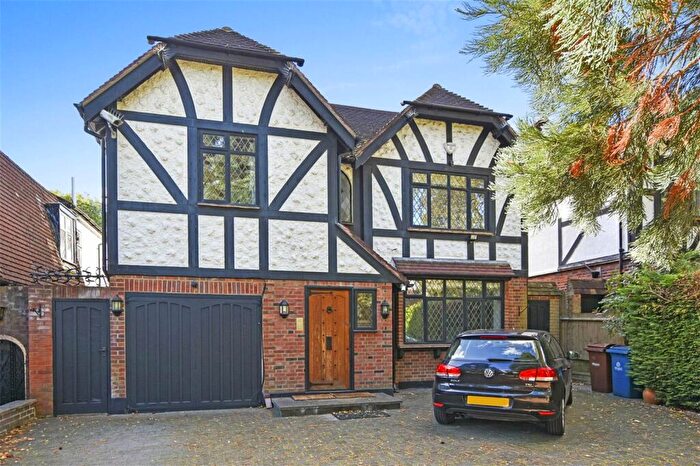 5 Bedroom Detached House To Rent In Canons Drive, Edgware, HA8