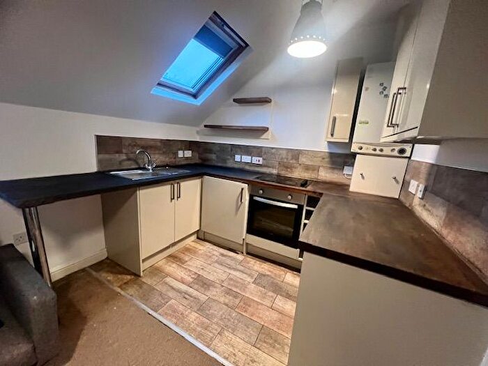 2 Bedroom Flat To Rent In Cowbridge Road East, Canton, Cardiff, CF5