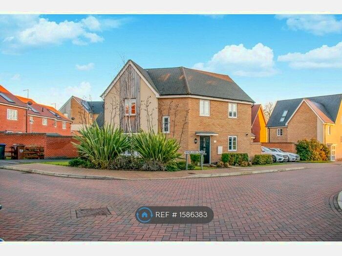 3 Bedroom Detached House To Rent In Windlass Close, Northampton, NN4