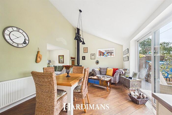 3 Bedroom Detached Bungalow For Sale In Grand Avenue, Pakefield, NR33