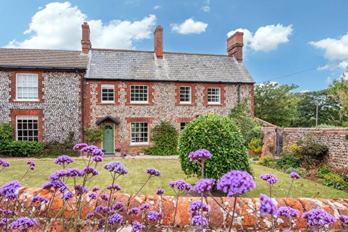 3 Bedroom Semi-Detached House For Sale In Tower Lane, Sidestrand, NR27