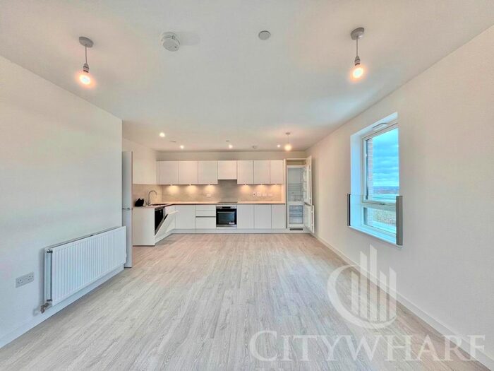 3 Bedroom Flat To Rent In Forastero House, Farine Avenue, Hayes, UB3