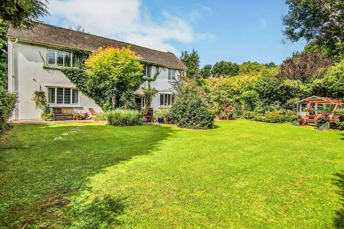 3 Bedroom Detached House For Sale In West Lodge, West Aberthaw, Barry, CF62