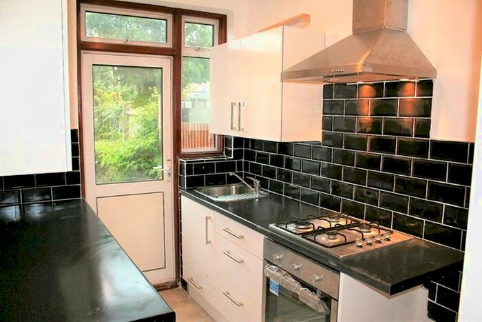 3 Bedroom Terraced House To Rent In Rowan Road, Streatham, London, SW16