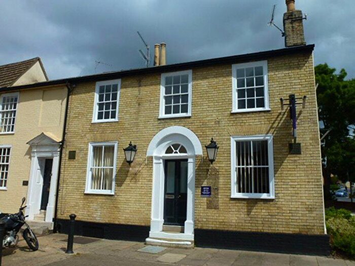 3 Bedroom Flat To Rent In Hospital Road, Bury St Edmunds, IP33