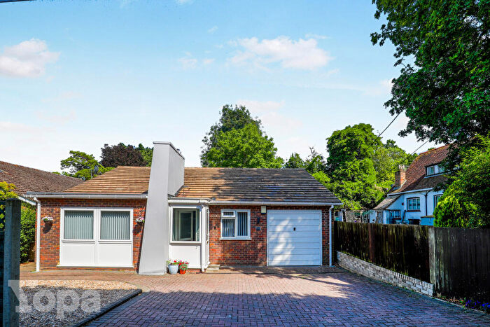 3 Bedroom Detached Bungalow For Sale In Greenways, New Barn Nr Longfield, DA3