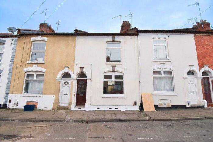 2 Bedroom Property To Rent In Alcombe Road, Northampton NN1