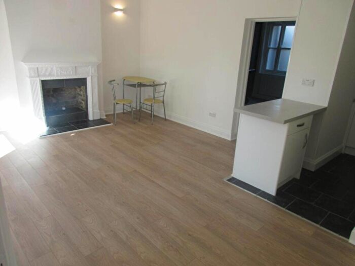 1 Bedroom Flat To Rent In Alexandra Road, Southend On Sea, SS1