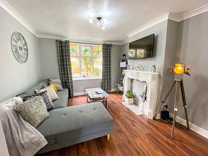 3 Bedroom Terraced House To Rent In Crawley Green Road, Luton, LU2